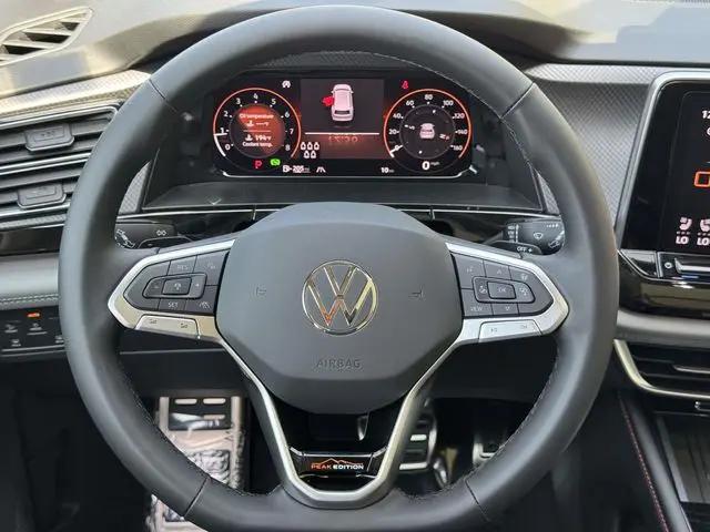 2026 Volkswagen Atlas Peak Edition