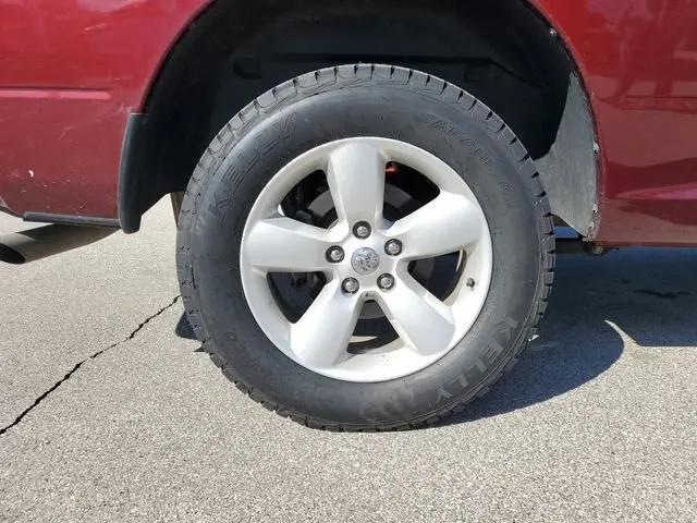 2024 Ram 1500 Classic SLT Quad Cab 4x4 6'4" Box