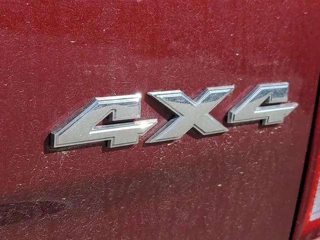 2024 Ram 1500 Classic SLT Quad Cab 4x4 6'4" Box