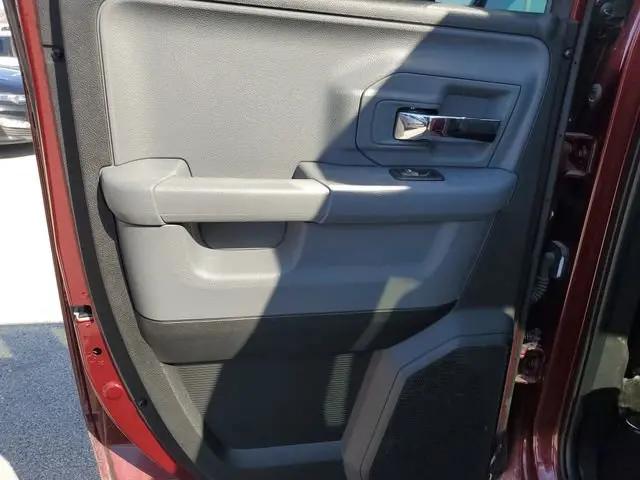 2024 Ram 1500 Classic SLT Quad Cab 4x4 6'4" Box