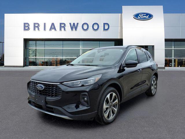 2025 Ford Escape Platinum for sale in Saline, MI