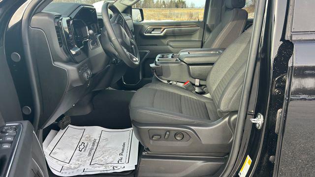 2026 Chevrolet Silverado 1500 4WD Crew Cab Short Bed RST