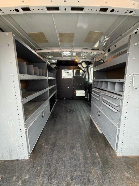 2015 Ford Transit w/60/40 Side Door w/RWB