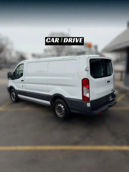 2015 Ford Transit w/60/40 Side Door w/RWB