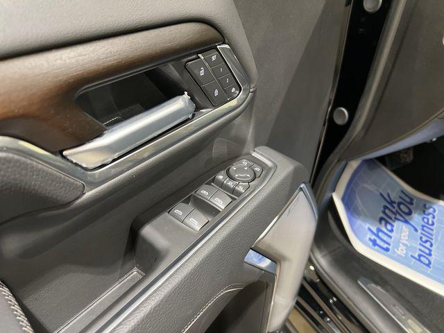 2025 GMC Sierra 3500HD 4WD Crew Cab Standard Bed Denali
