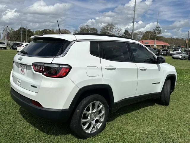 2023 Jeep Compass Latitude Lux FWD
