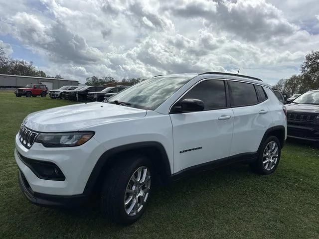2023 Jeep Compass Latitude Lux FWD