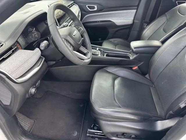 2023 Jeep Compass Latitude Lux FWD