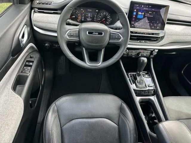 2023 Jeep Compass Latitude Lux FWD