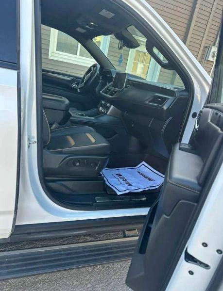 2023 GMC Yukon XL 4WD AT4