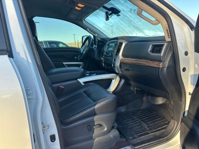 2019 Nissan Titan SL