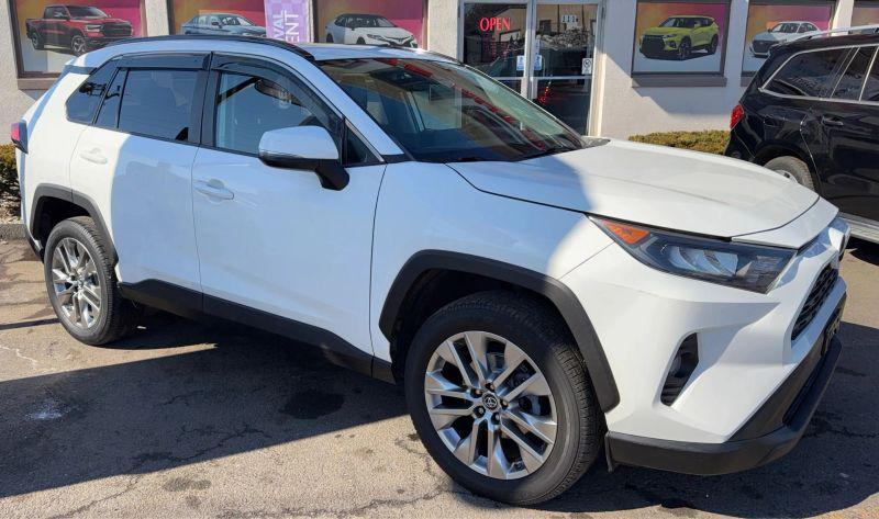 2019 Toyota RAV4 XLE Premium