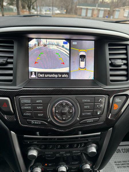2019 Nissan Pathfinder SL