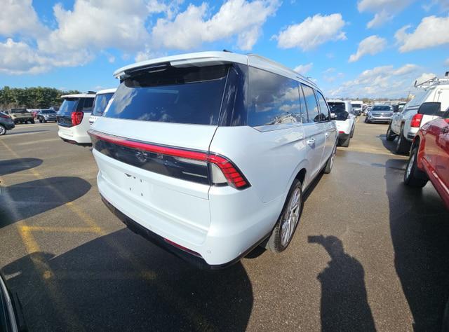 2025 Lincoln Navigator Reserve