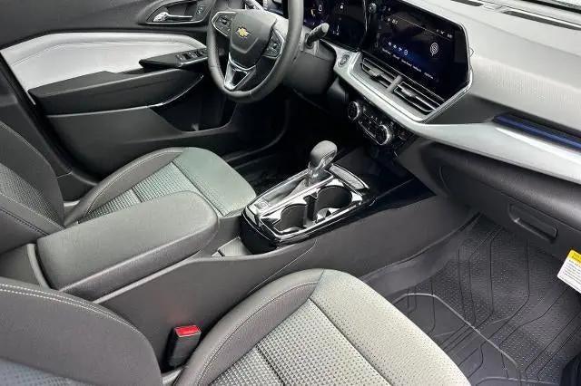 2026 Chevrolet Trax FWD LT