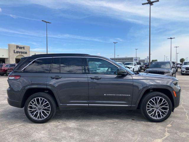 2026 Jeep Grand Cherokee Summit 4x4