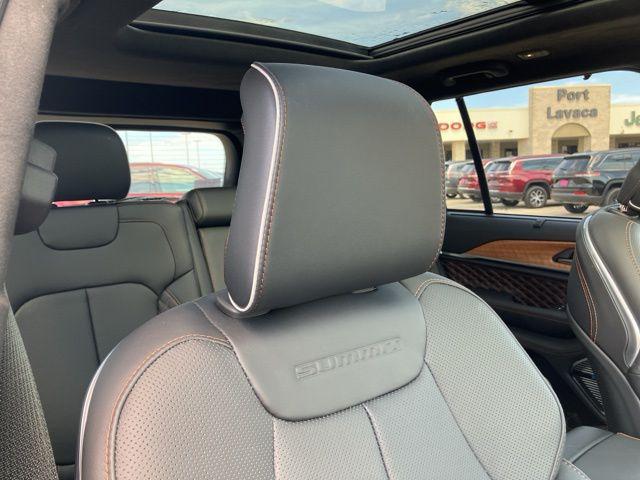 2026 Jeep Grand Cherokee Summit 4x4