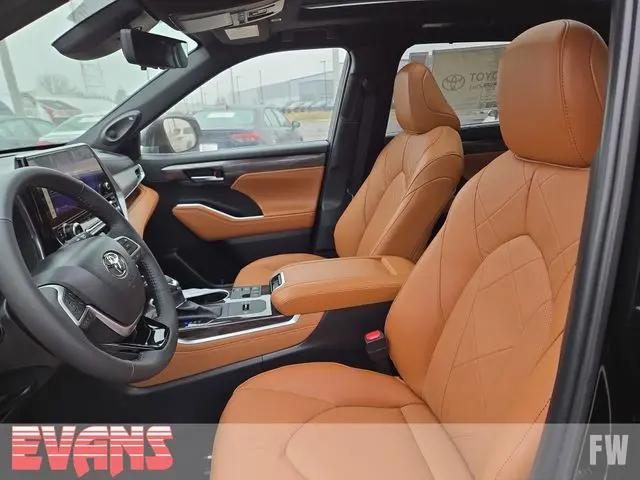 2026 Toyota Highlander Hybrid Platinum