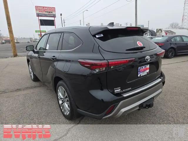 2026 Toyota Highlander Hybrid Platinum