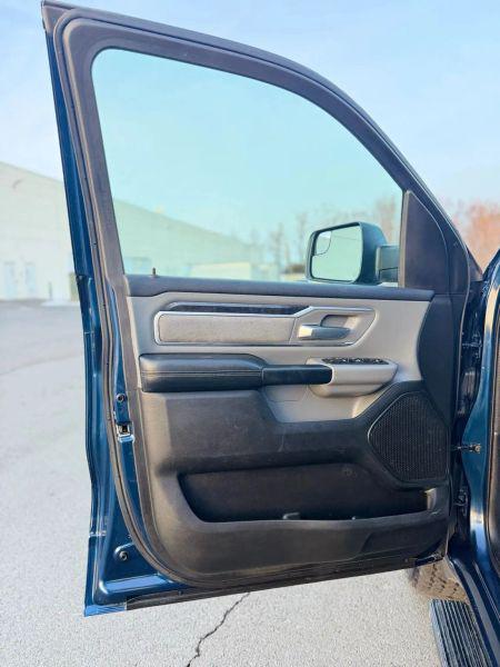 2019 Ram 1500 Big Horn/Lone Star Crew Cab 4x4 5'7" Box