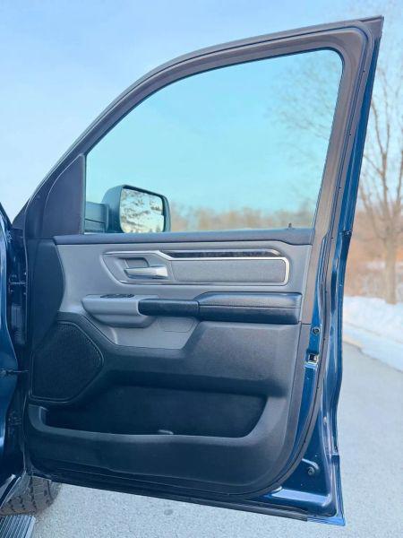 2019 Ram 1500 Big Horn/Lone Star Crew Cab 4x4 5'7" Box