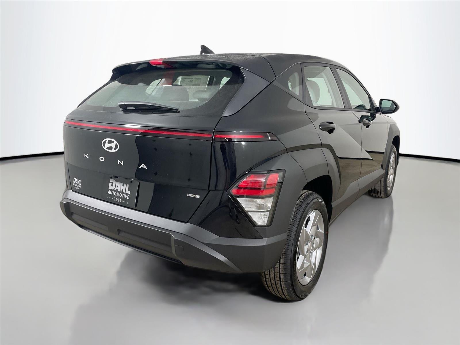 2026 Hyundai Kona SE - Photo 13
