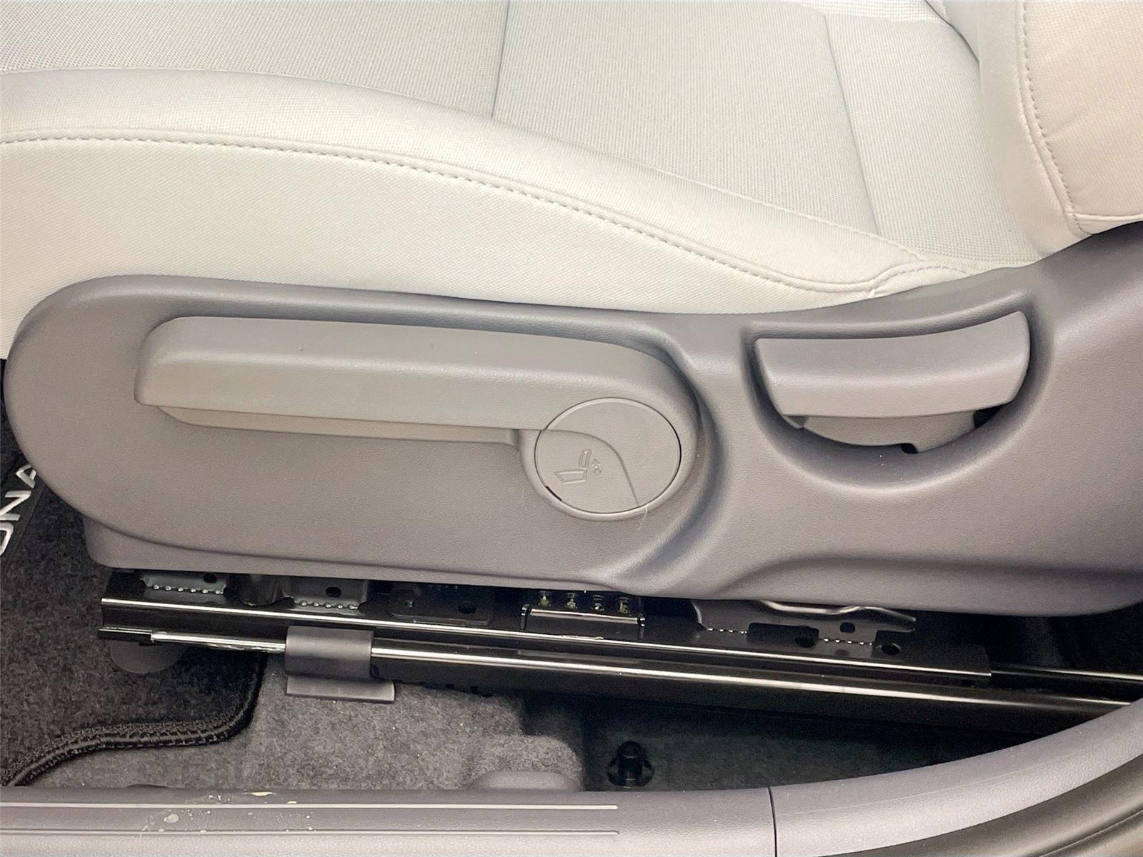 2026 Hyundai Kona SE - Photo 20