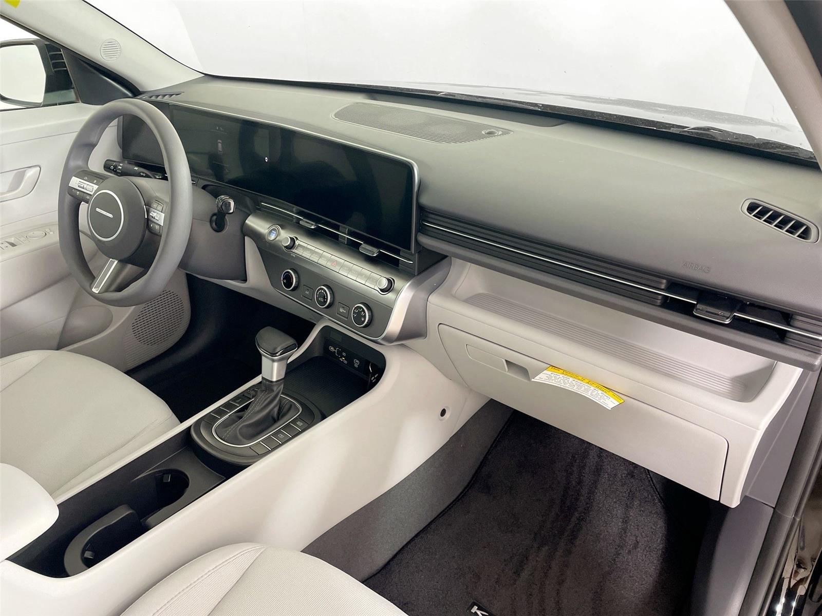 2026 Hyundai Kona SE - Photo 26