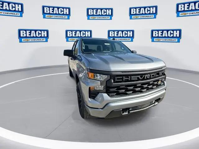 2026 Chevrolet Silverado 1500 4WD Crew Cab Short Bed Custom