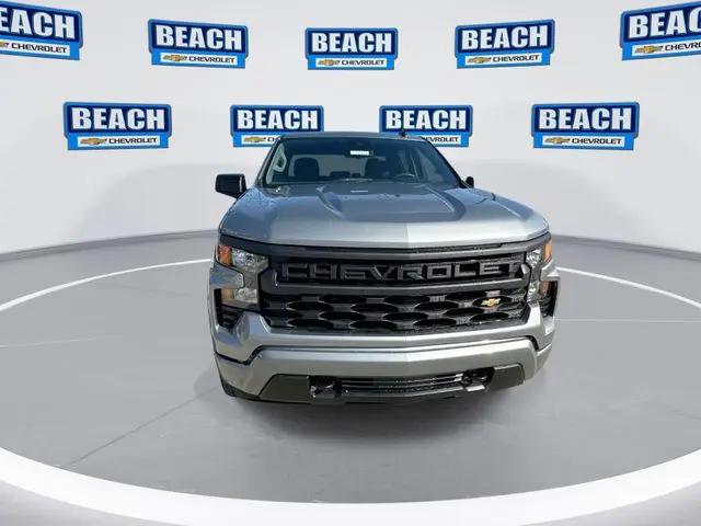 2026 Chevrolet Silverado 1500 4WD Crew Cab Short Bed Custom