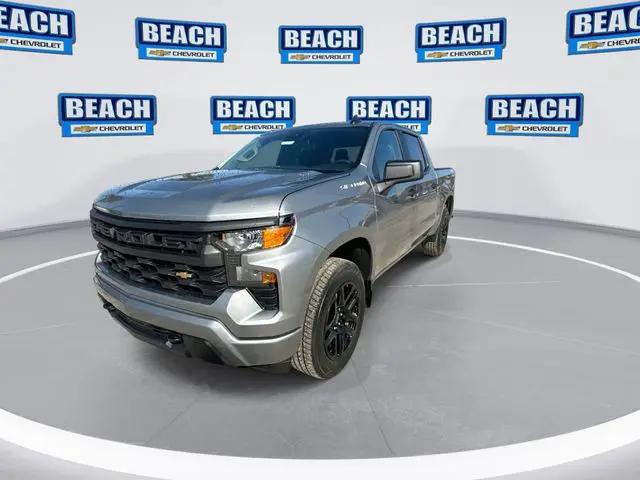 2026 Chevrolet Silverado 1500 4WD Crew Cab Short Bed Custom