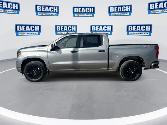 2026 Chevrolet Silverado 1500 4WD Crew Cab Short Bed Custom