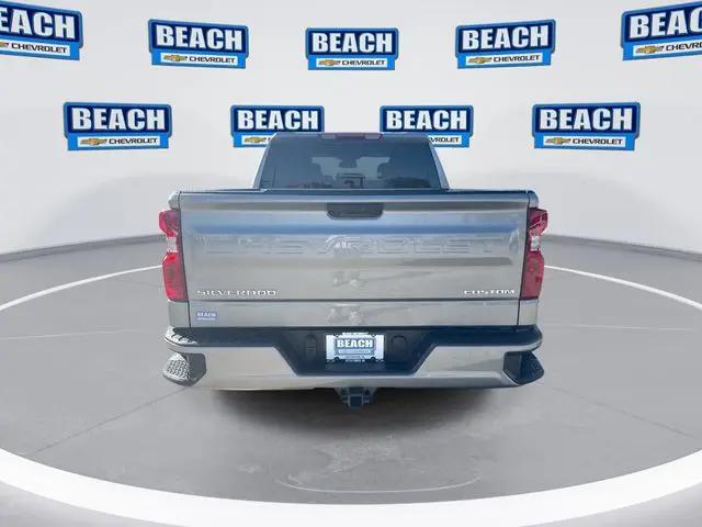 2026 Chevrolet Silverado 1500 4WD Crew Cab Short Bed Custom