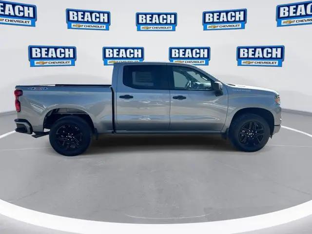 2026 Chevrolet Silverado 1500 4WD Crew Cab Short Bed Custom