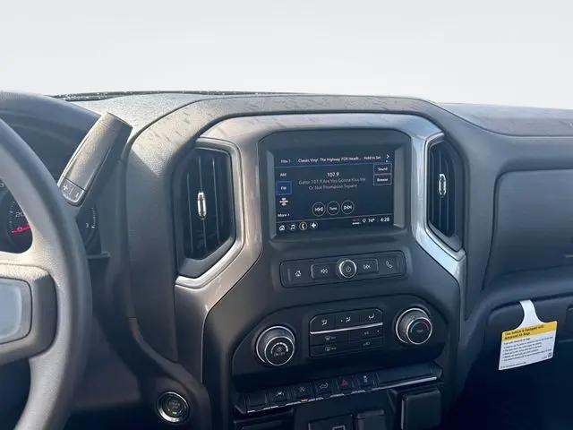 2026 Chevrolet Silverado 1500 4WD Crew Cab Short Bed Custom