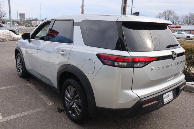 2024 Nissan Pathfinder S 4WD