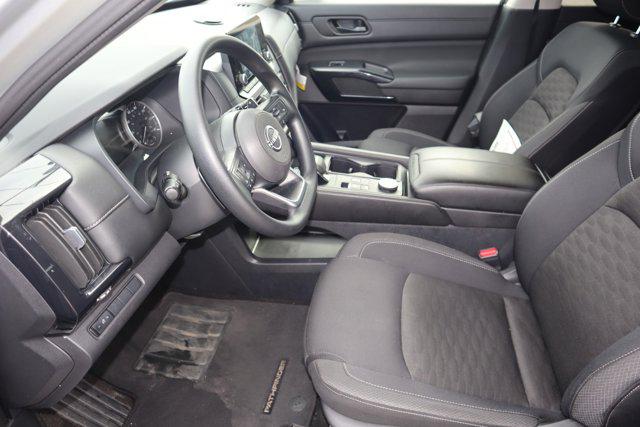 2024 Nissan Pathfinder S 4WD