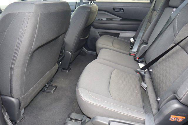 2024 Nissan Pathfinder S 4WD