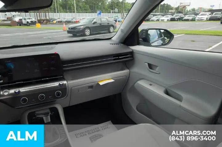 2026 Hyundai Kona SE