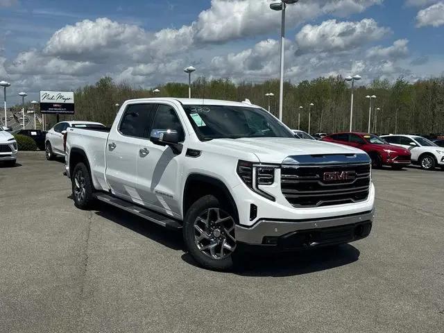 2026 GMC Sierra 1500 Crew Cab, Standard Bed, SLT, 4WD