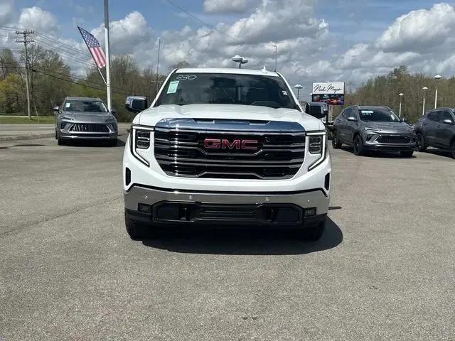 2026 GMC Sierra 1500 Crew Cab, Standard Bed, SLT, 4WD