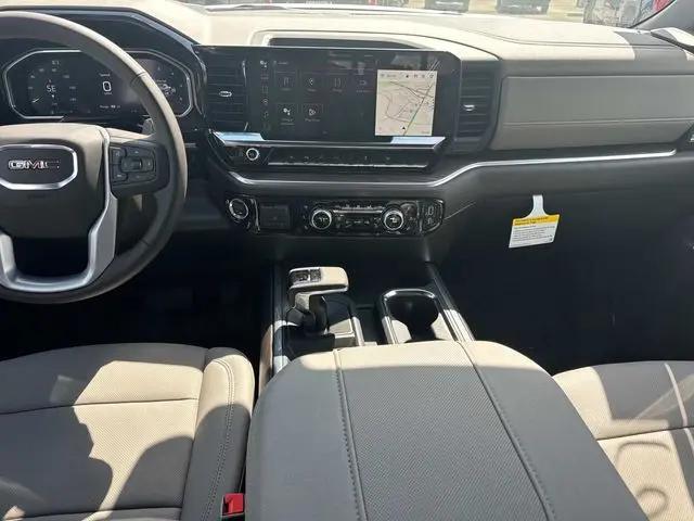 2026 GMC Sierra 1500 Crew Cab, Standard Bed, SLT, 4WD