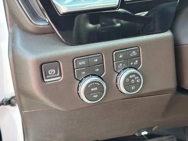 2026 GMC Sierra 1500 Crew Cab, Standard Bed, SLT, 4WD