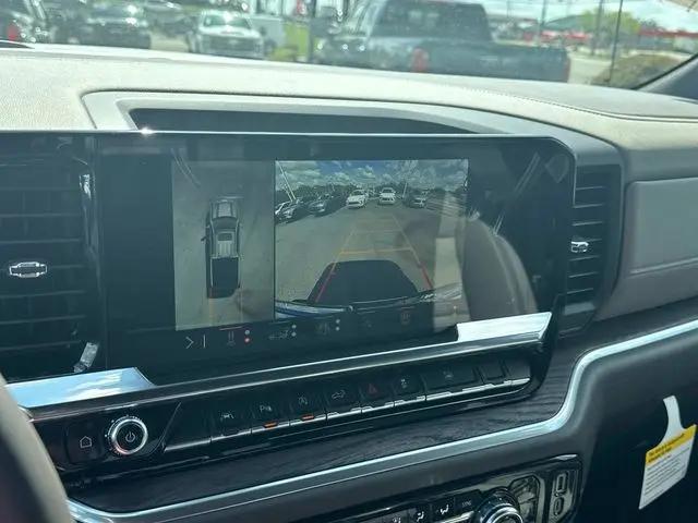 2026 GMC Sierra 1500 Crew Cab, Standard Bed, SLT, 4WD