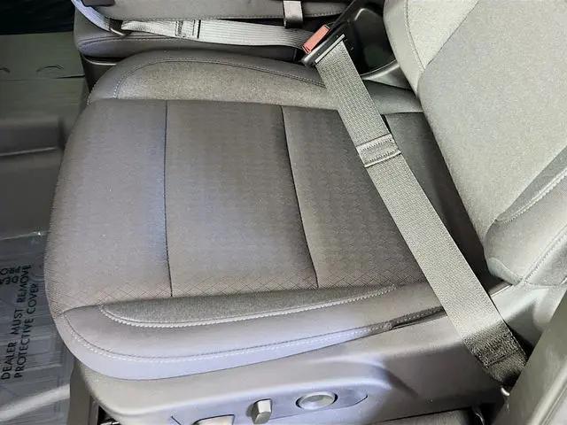 2026 GMC Sierra 1500 Double Cab, Standard Bed, SLE, 4WD