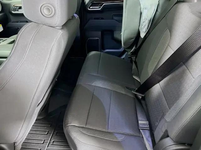 2026 GMC Sierra 1500 Double Cab, Standard Bed, SLE, 4WD