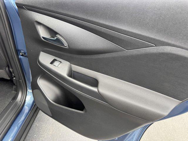 2026 Buick NV Preferred FWD