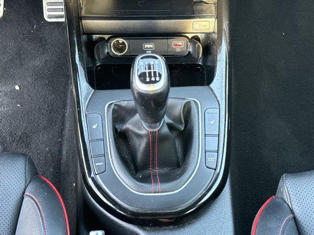 2022 Kia Forte GT Manual