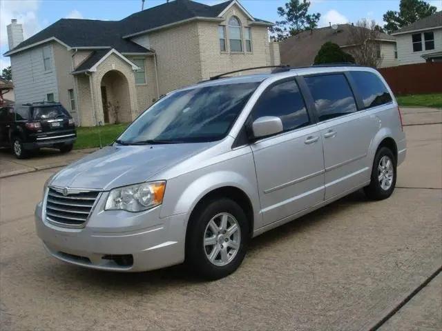 2010 Chrysler Town & Country Touring for sale in Houston, TX