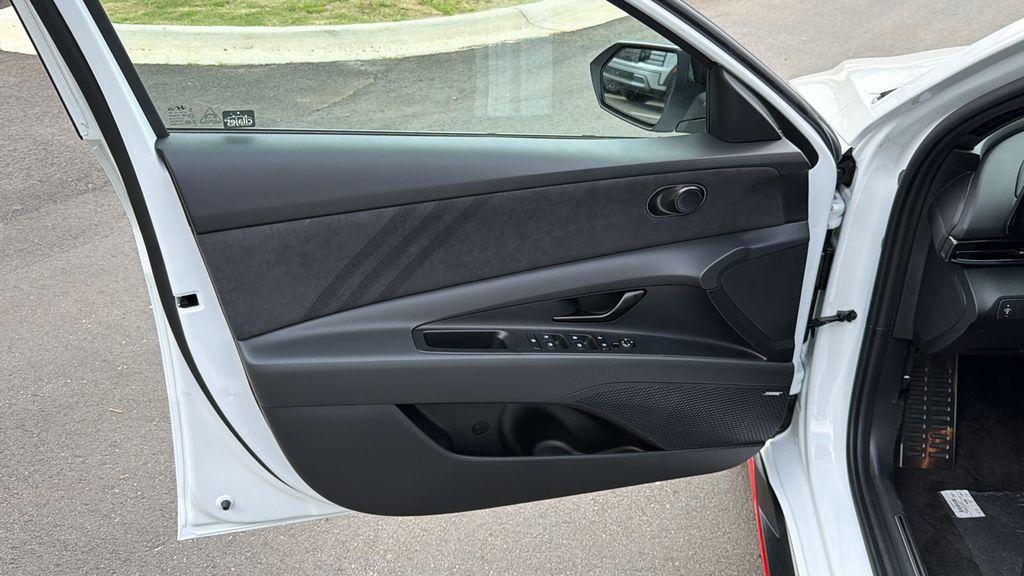 New 2026 White HYUNDAI Sedan image 11